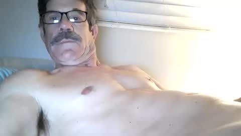 daddy_john57 online show from February 2026 12:36:02 PM