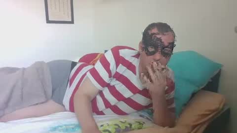 Snapshot of daddycomehome1 chatting on March 2026 12:09:01 PM daddycomehome1 online show from March 2026 12:09:01 PM