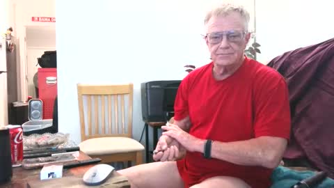 Snapshot of daddydave6400 chatting on May 2026 06:50:02 PM daddydave6400 online show from May 2026 06:50:02 PM