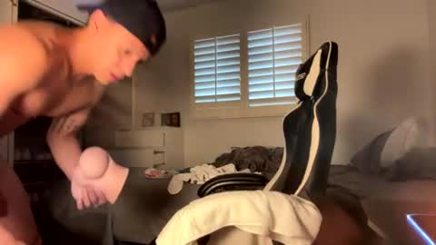Snapshot of daddyfit95 chatting on July 2026 05:39:01 PM daddyfit95 online show from July 2026 05:39:01 PM