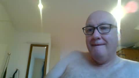Snapshot of daddyhere4uall6 chatting on October 2025 07:09:02 AM daddyhere4uall6 online show from October 2025 07:09:02 AM