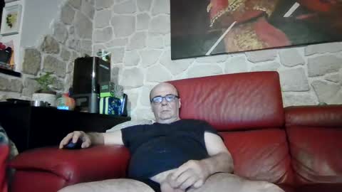 Snapshot of daddyhot2 chatting on June 2026 11:10:01 PM daddyhot2 online show from June 2026 11:10:01 PM