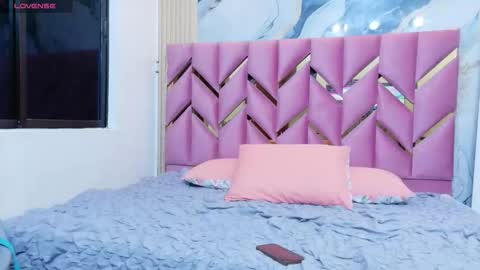 JAZMIN online show from November 2025 07:26:01 PM