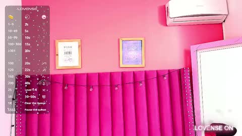 Anny  online show from December 2024 01:25:02 PM