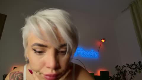 daddyspixxie online show from November 2025 07:34:02 PM