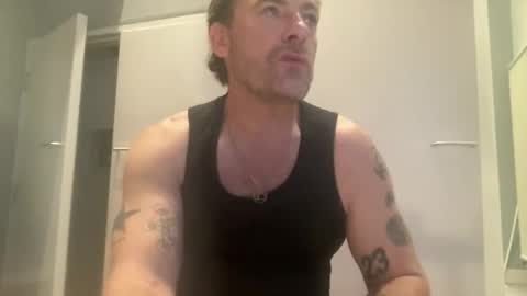 Snapshot of daddyswede23 chatting on September 2025 05:09:02 AM daddyswede23 online show from September 2025 05:09:02 AM