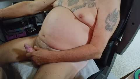 Snapshot of daddytrash chatting on May 2026 02:19:02 AM daddytrash online show from May 2026 02:19:02 AM