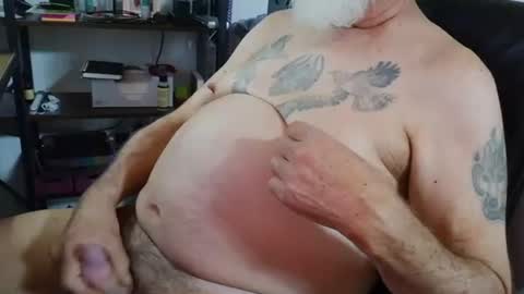 Snapshot of daddytrash chatting on May 2026 01:47:02 AM daddytrash online show from May 2026 01:47:02 AM