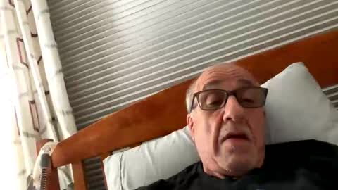 daddyweis online show from April 2026 02:27:02 AM