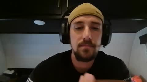 Snapshot of dadgoeswild chatting on December 2024 05:13:01 PM DadGoesWild online show from December 2024 05:13:01 PM