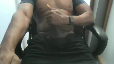 Snapshot of dadsblk chatting on October 2025 06:16:02 PM D online show from October 2025 06:16:02 PM