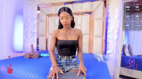 Snapshot of dafnee_adams chatting on January 2026 12:32:01 PM Dafnee online show from January 2026 12:32:01 PM