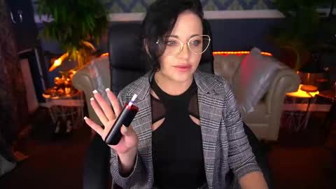 Snapshot of dafni_mon chatting on May 2026 05:36:02 AM Dafni Mon online show from May 2026 05:36:02 AM
