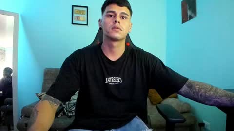 Snapshot of dage_19 chatting on December 2024 03:37:02 AM my name is Jhon and I live in colombia online show from December 2024 03:37:02 AM