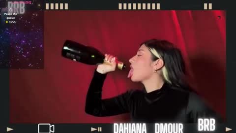 Dahiana  online show from December 2025 12:10:01 PM