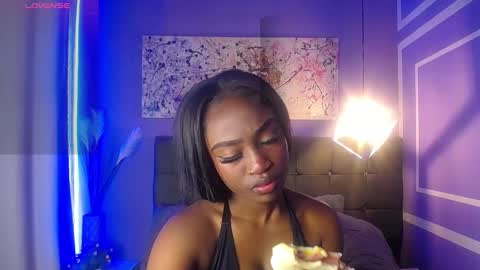 DAHYAN online show from November 2025 04:09:01 PM