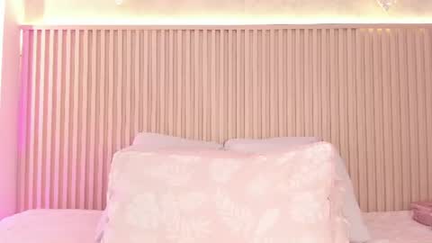 Snapshot of daiana_curly chatting on June 2026 08:40:02 PM Daiana online show from June 2026 08:40:02 PM