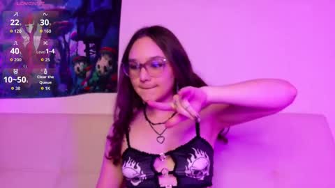 Snapshot of daihanae_ chatting on October 2025 12:57:01 AM Natalia online show from October 2025 12:57:01 AM