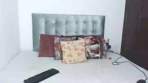 Daiisha.. online show from October 2025 11:44:01 AM