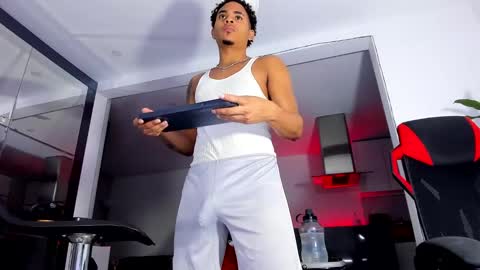 Snapshot of daikokuten_ chatting on January 2025 12:46:02 AM daikokuten_ online show from January 2025 12:46:02 AM