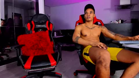 Snapshot of daikokuten_ chatting on February 2025 02:03:01 AM daikokuten_ online show from February 2025 02:03:01 AM