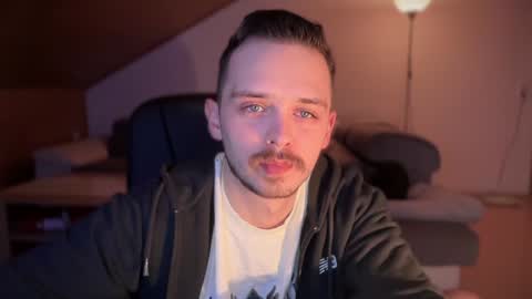 Daimon  online show from February 2025 01:15:01 AM