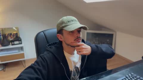 Daimon  online show from November 2025 01:32:01 PM