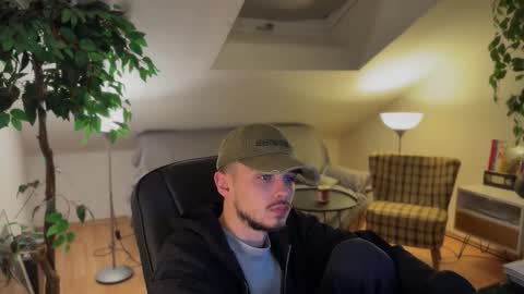 Daimon  online show from November 2025 01:55:01 AM