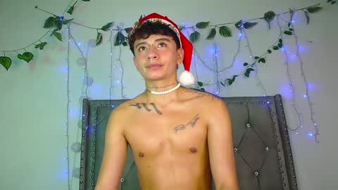 daimond cooper online show from December 2024 04:33:02 AM