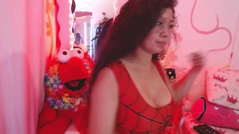 Snapshot of daina_flower chatting on April 2026 05:19:01 AM DAINA online show from April 2026 05:19:01 AM
