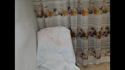 Snapshot of daisy_ashe chatting on October 2025 06:52:02 PM Ashe online show from October 2025 06:52:02 PM