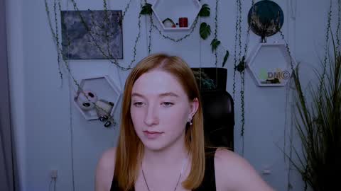 Little Di online show from January 2025 02:58:02 AM