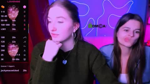 Little Di online show from October 2025 12:08:02 AM