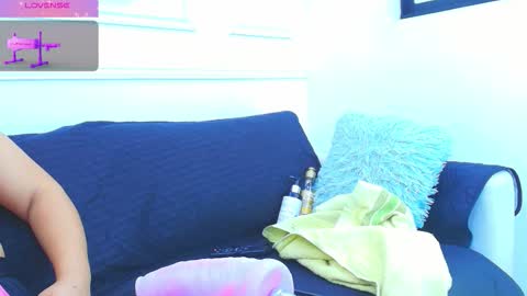 Daisy Price online show from November 2025 11:10:01 AM