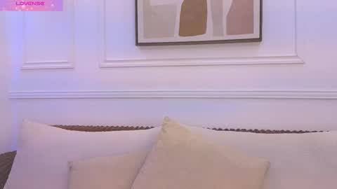 Daisy Price online show from March 2026 10:04:02 AM