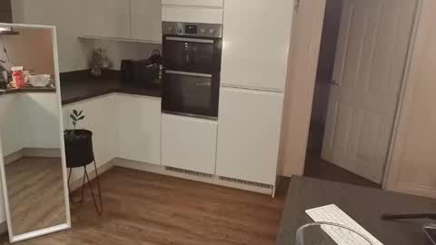 Daisy Dreams online show from November 2025 09:15:01 PM