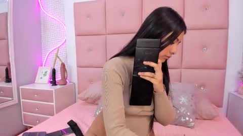 Mariana online show from November 2025 12:28:02 PM