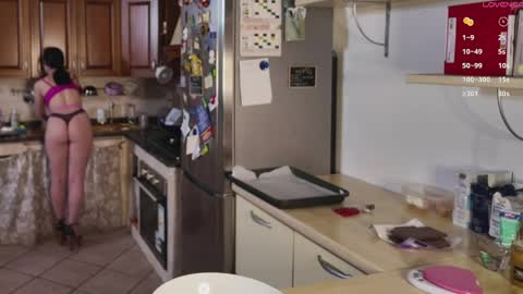 Snapshot of daisyxxx02 chatting on April 2026 10:32:01 PM FrontBackLive online show from April 2026 10:32:01 PM