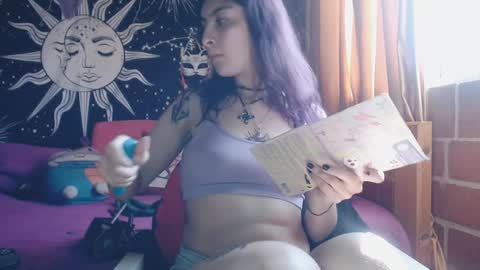    --  -- help me reach 100 hands up  online show from January 2025 08:26:01 PM