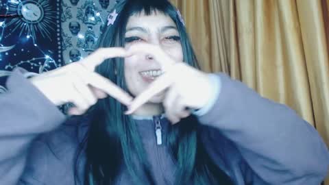    --  -- help me reach 100 hands up  online show from January 2025 04:48:01 AM