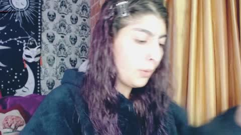    --  -- help me reach 100 hands up  online show from January 2025 05:19:02 AM