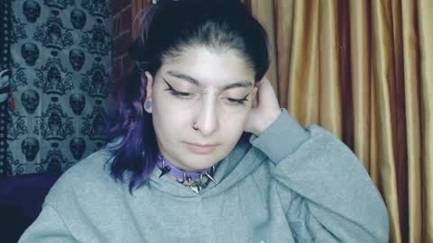    --  -- help me reach 100 hands up  online show from February 2025 07:47:01 AM