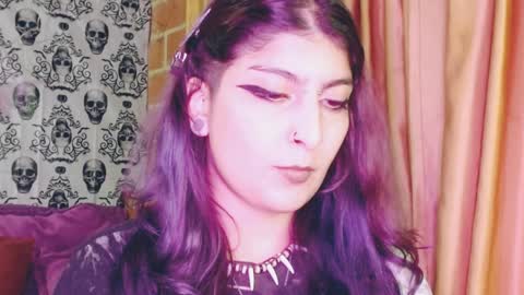    --  -- help me reach 100 hands up  online show from February 2025 06:12:01 AM