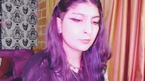    --  -- help me reach 100 hands up  online show from February 2025 09:24:01 AM