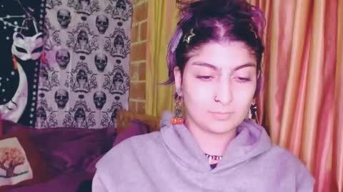    --  -- help me reach 100 hands up  online show from February 2025 04:10:02 AM