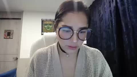 IG  dakotasofiaa online show from March 2025 02:48:01 AM