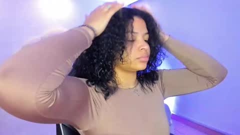 dakota_mars online show from October 2025 12:02:02 PM