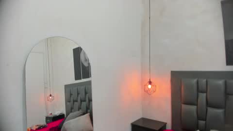 Dakota  online show from October 2025 12:09:01 PM