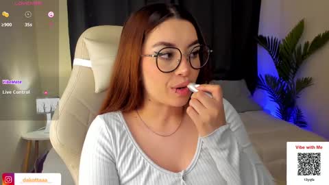 dakottaa__ online show from February 2025 02:18:01 AM