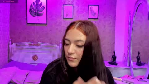 Snapshot of dali_collin chatting on April 2026 05:17:01 PM dali_collin online show from April 2026 05:17:01 PM